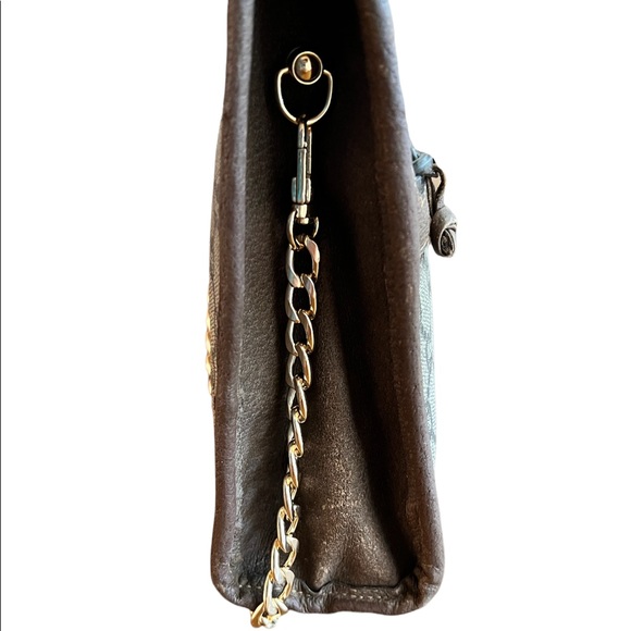 Beautiful Gucci clutch - Picture 3 of 13